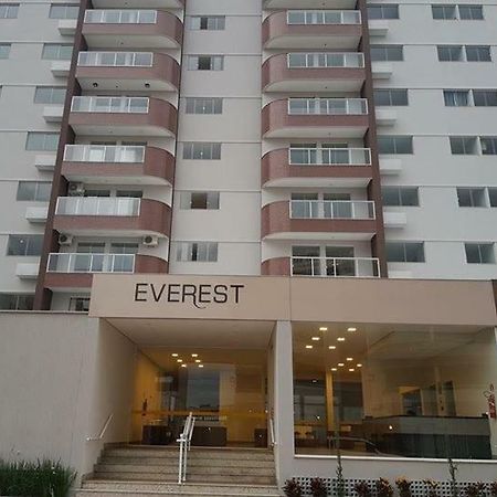 Everest Flat Service Caldas Novas Exteriör bild